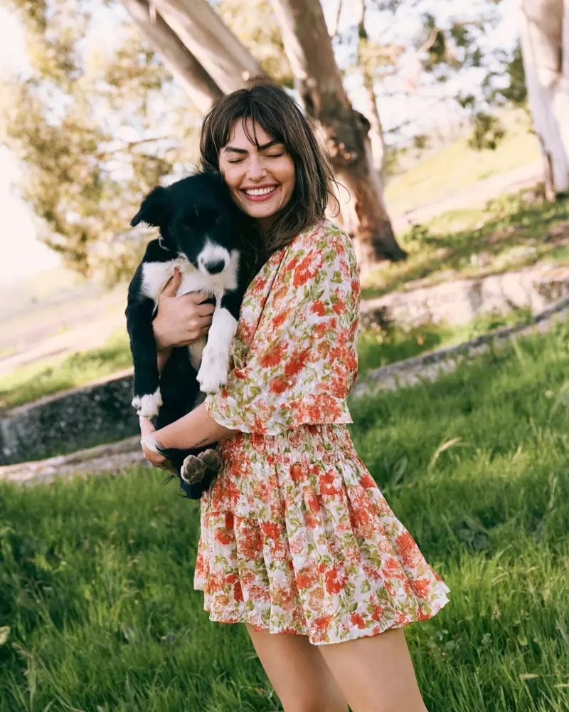 Alyssa Miller posa no guia de estilo de piquenique Anthropologie. Foto: Graham Dunn