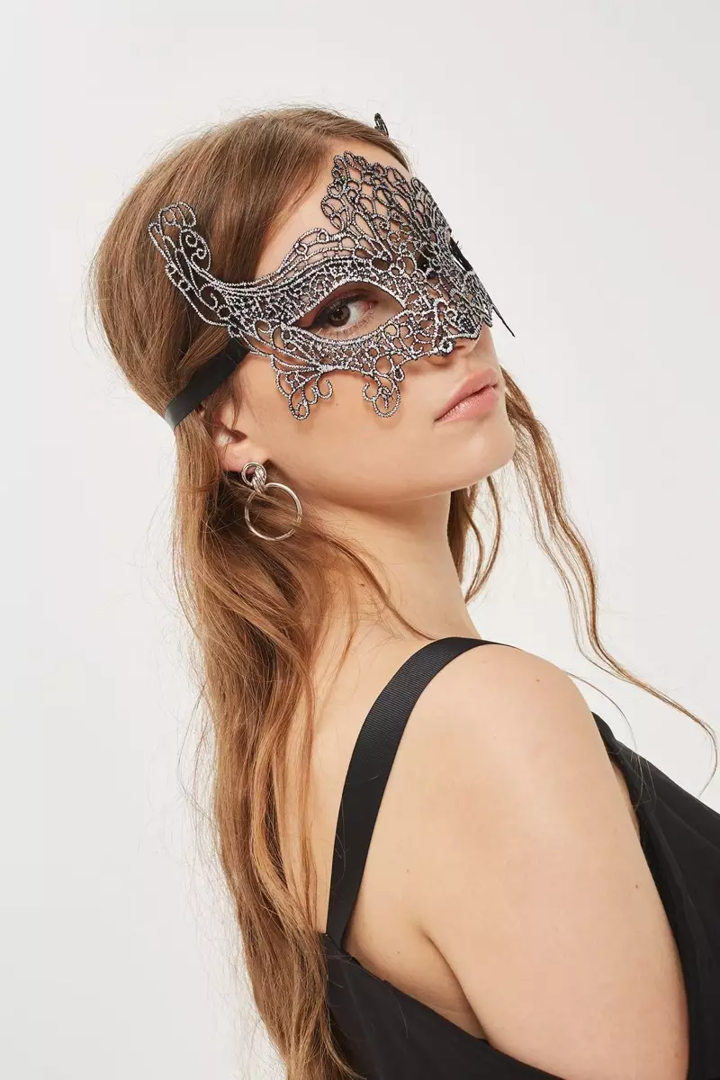 Topshop Filigran Sëlwer Mask $14