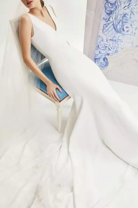 Carolina Herrera Bridal 2019 m. rudens kolekcija yra ne tik elegantiška