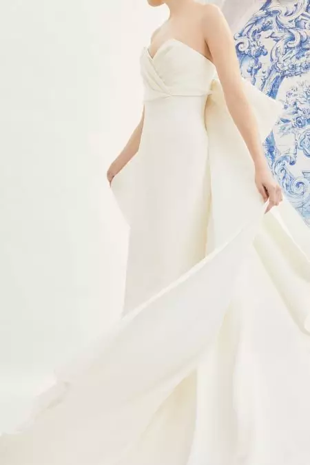 Bộ sưu tập mùa thu 2019 của Carolina Herrera Bridal là Beyond Sang trọng