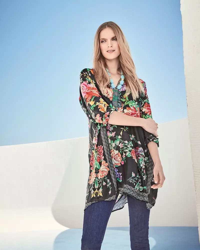 ຈອນນີແມ່ນ Camilla Long Floral Print Silk Tunic