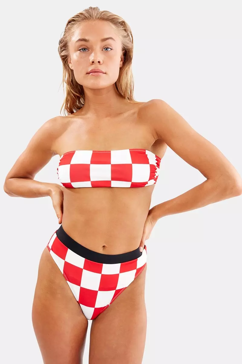 ඝන සහ ඉරි සහිත x Re/Done Malibu Top in Red Checker $88