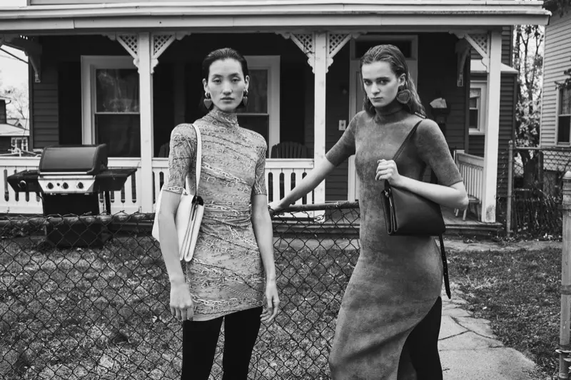 Lina Zhang i Jessica Wilkinson protagonitzen la campanya d'estiu 2019 de Balenciaga