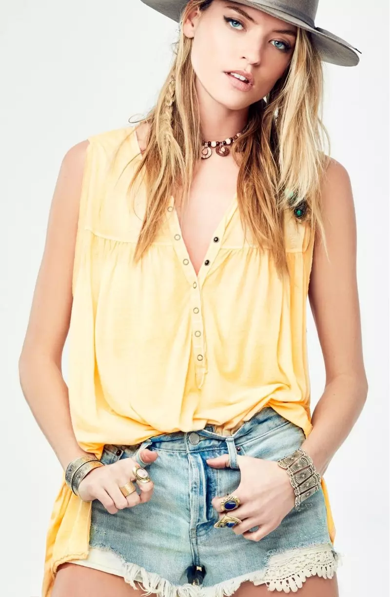 Gratis Mense Hudson Tank en Daisy Chain Cutoff Denim Kortbroek