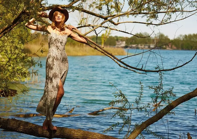 Tauraruwar Frida Gustavsson a yakin bazara na Stradivarius 2015