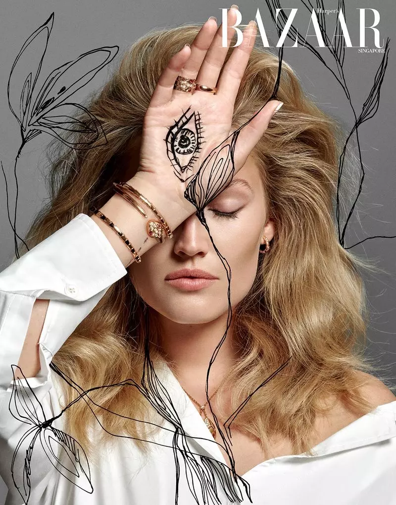 Toni Garrn minangka Karya Seni kanggo Harper's Bazaar Singapore