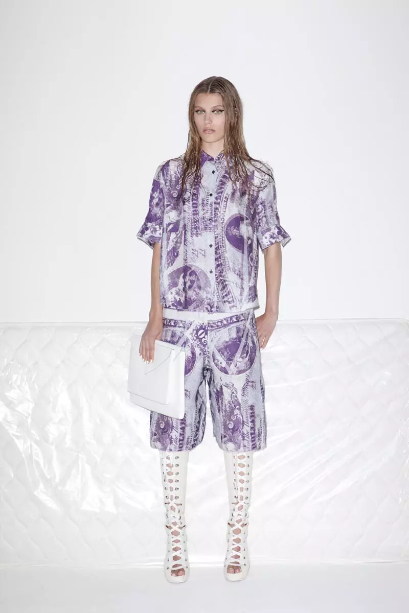 Acne's Resort 2013 цуглуулга валютыг хэвлэмэл хэлбэрээр санал болгож байна