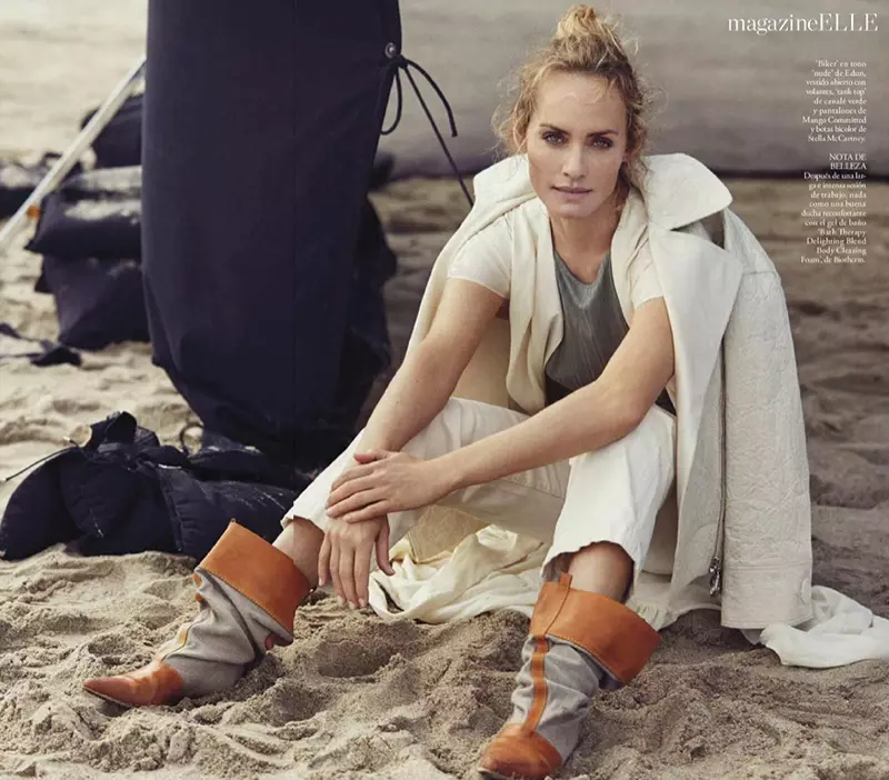 Amber Valletta bærer afslappet stil på stranden til ELLE Spain