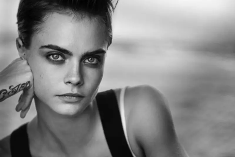 Peter Lindbergh ថតរូប Cara Delevingne សម្រាប់ Douglas Cosmetics