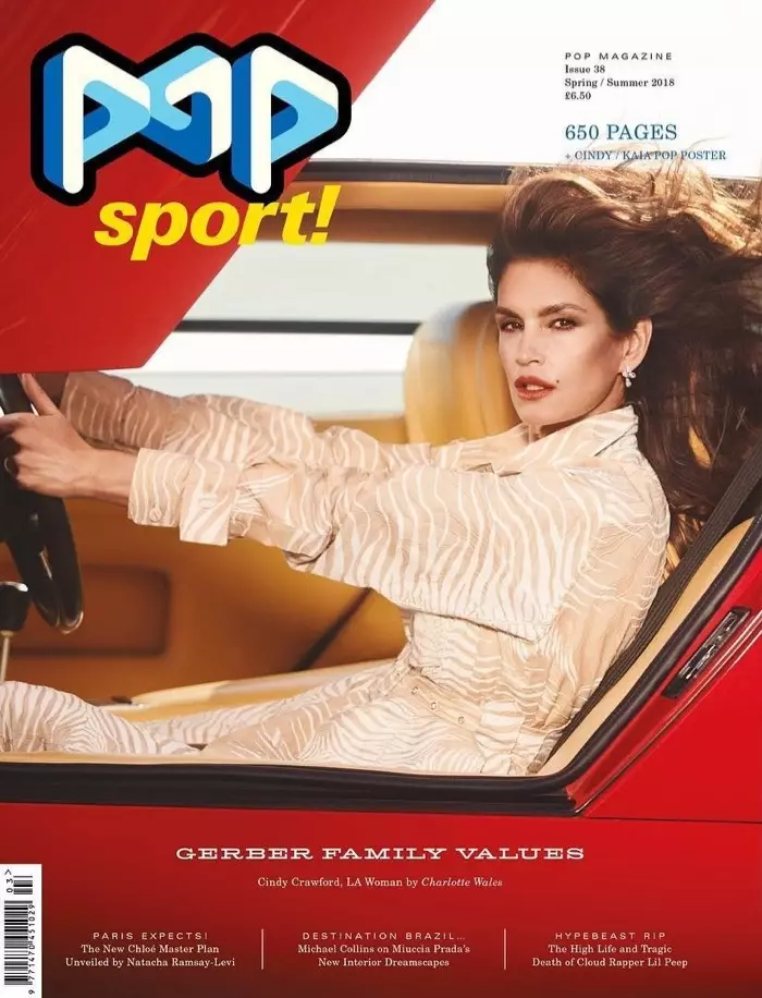 Cindy Crawford เดินทางอย่างมีสไตล์สำหรับ POP Magazine