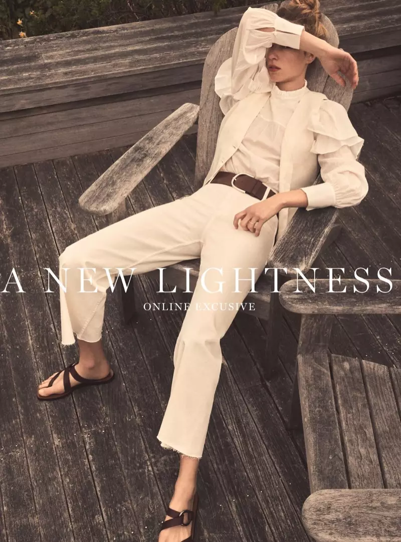 Heloise Guerin በ Massimo Dutti A New Lightness አርታኢ ውስጥ ኮከቦች።