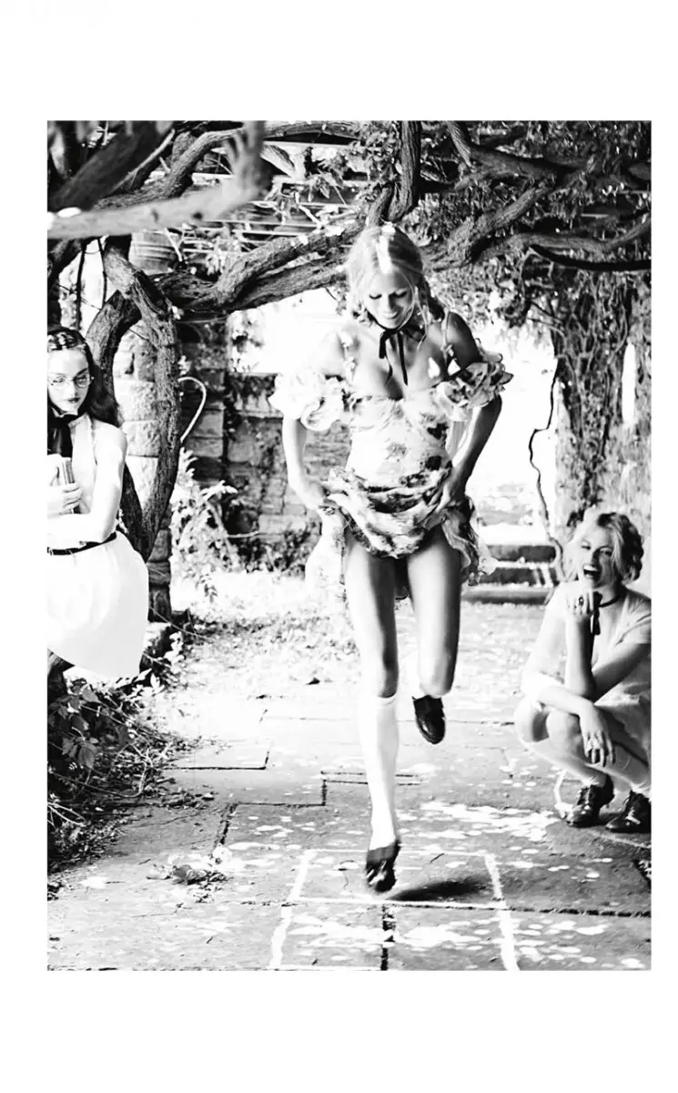 Ellen von Unwerth-ek eskolara itzultzen gaitu Vs. Aldizkariaren Shoot