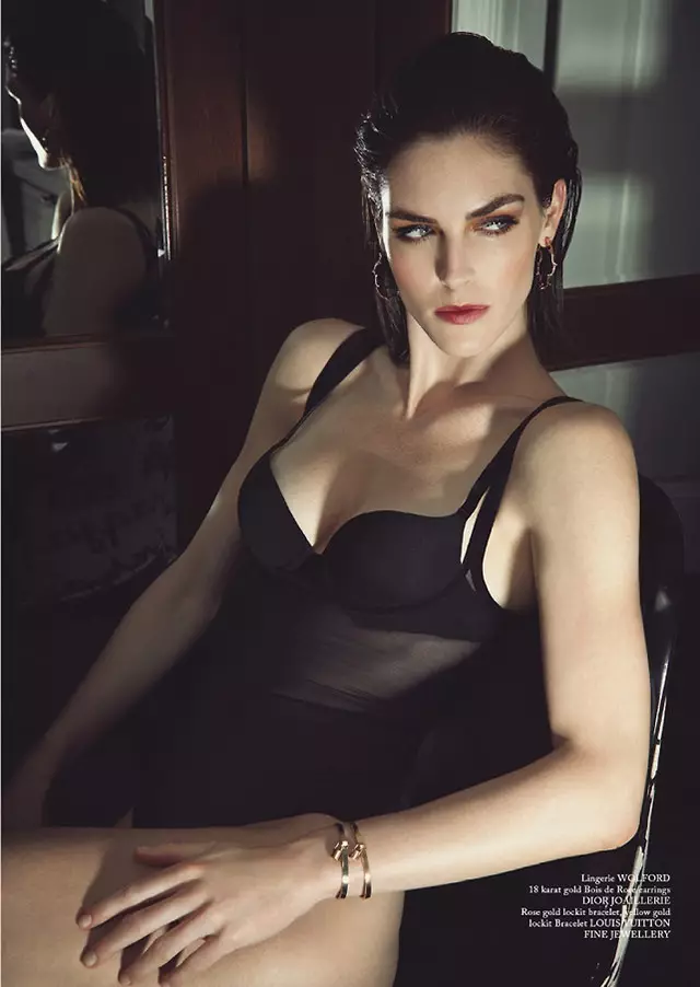 Hilary Rhoda fehérneműt visel James Houston Glass Magazine számára