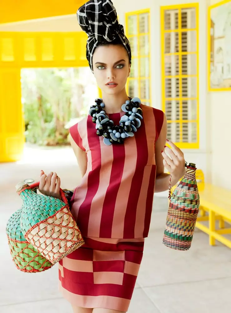 Barbara Fialho Gets Tropical para sa Elle Mexico Enero 2013, Kinunan ni Danny Cardozo