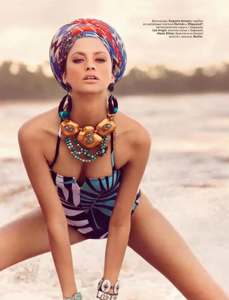 Alejandra Alonso wolemba Mariano Vivanco wa Vogue Russia May 2011