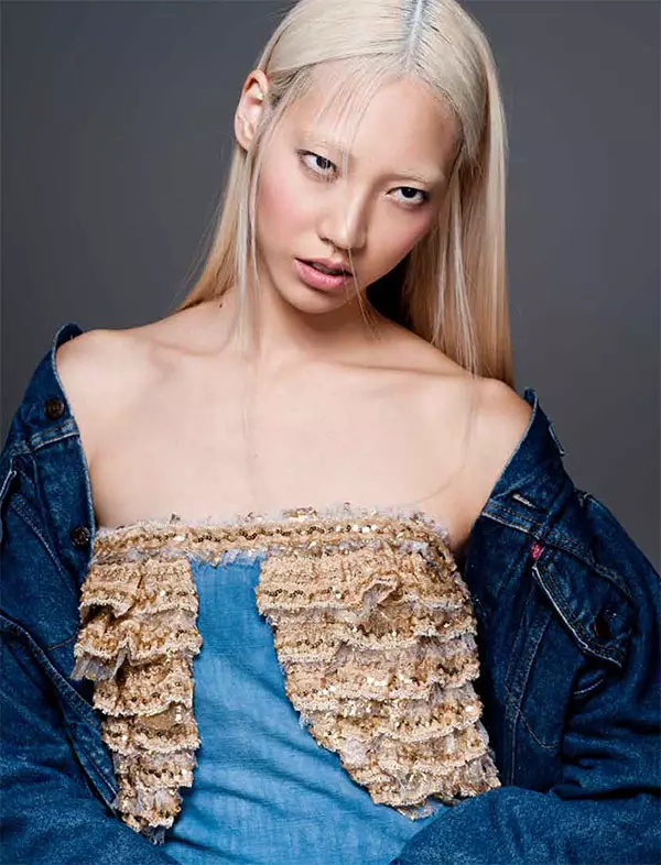 Soo Joo Dons Chanel برای عکس جلد نوامبر PPPaper Fashion، با لنز توسط Sy Delorme