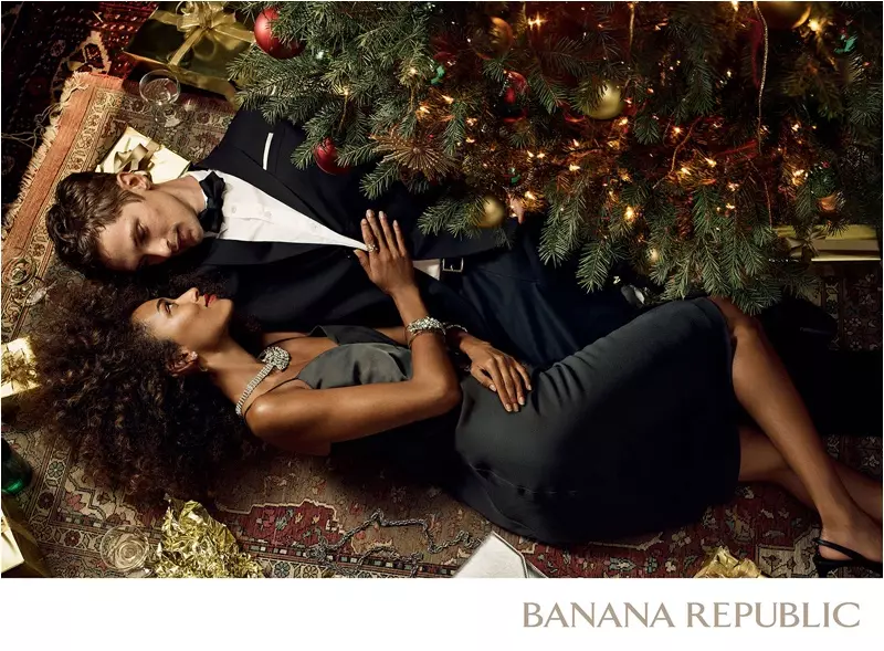 Anais Mali dan Mathias Lauridsen membintangi kempen percutian Banana Republic 2016