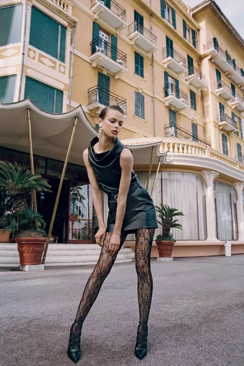 Birgit Kos sieht in Italien für Vogue China elegant aus