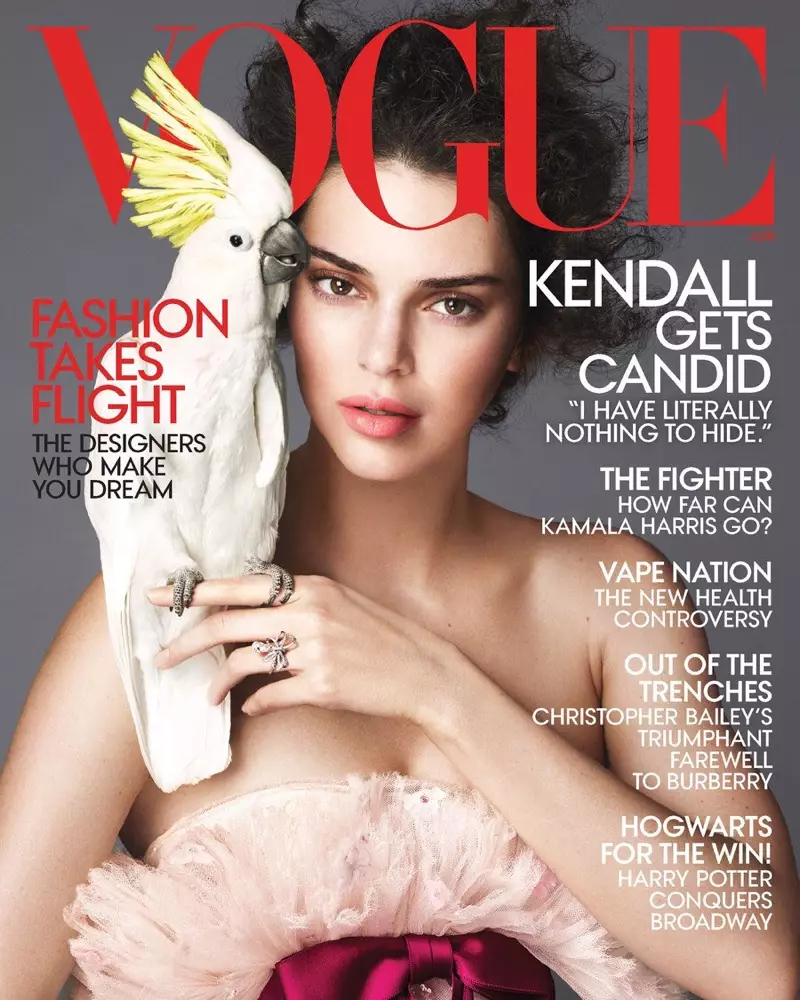 Kendall Jenner Koleksiyonên Biharê ji bo Vogue digire
