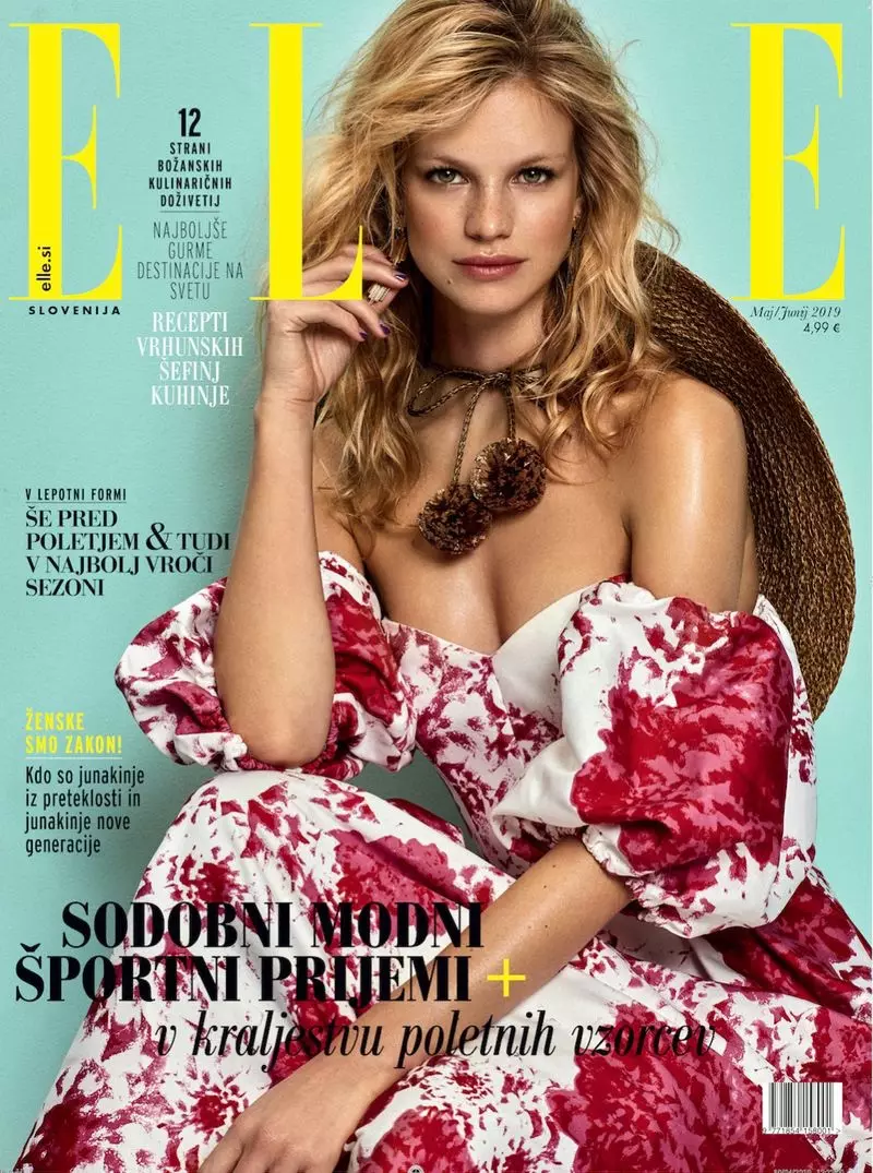 Nadine Leopold Ôm những bức in đậm cho ELLE Slovenia