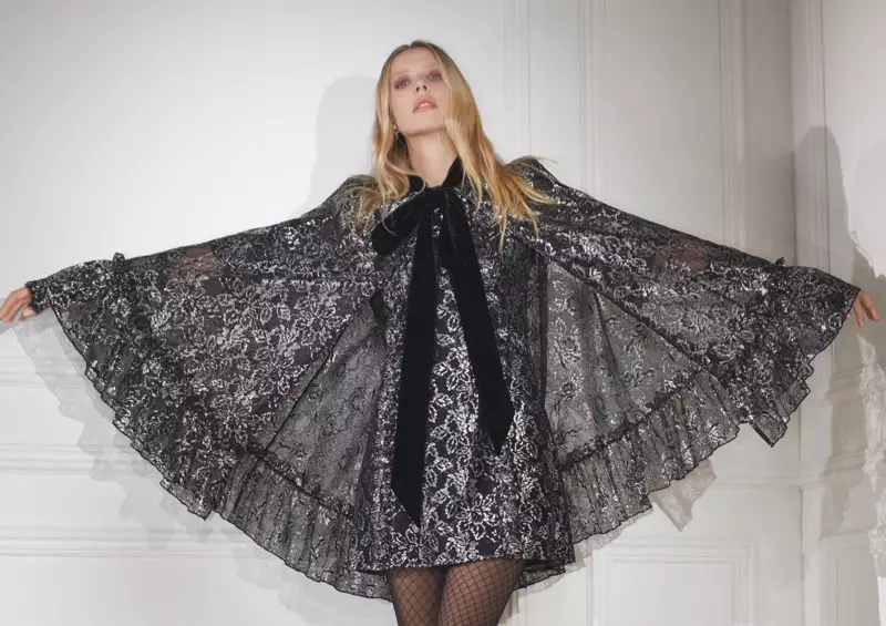 H&M hợp tác với The Vampire's Wife về bộ sưu tập quần áo và phụ kiện.