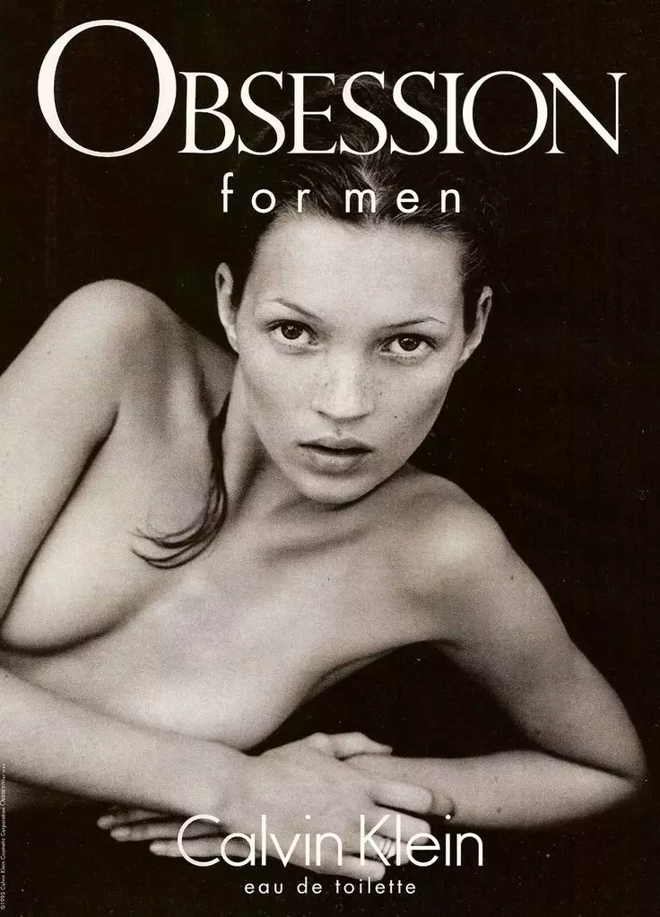 Kate Moss alikuwa katika kampeni nyingine yenye utata ya Calvin Klein ya manukato yao ya 'Obsession' kwa wanaume--iliyopigwa risasi mwaka wa 1993. Wakipigwa picha na Mario Sorrenti, wengi walihisi matangazo hayo yalikuza sura ya Heroine Chic ya wakati huo.