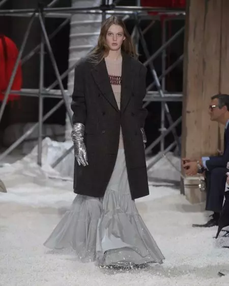 Calvin Klein Layers Up for Fall 2018 Tarin