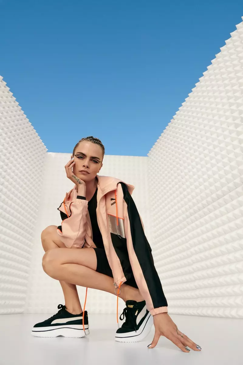 นางแบบ Cara Delevingne ชูแคมเปญรองเท้าผ้าใบ PUMA Deva