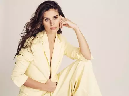 Sara Sampaio és la cara de la campanya primavera 2020 de XTI Shoes