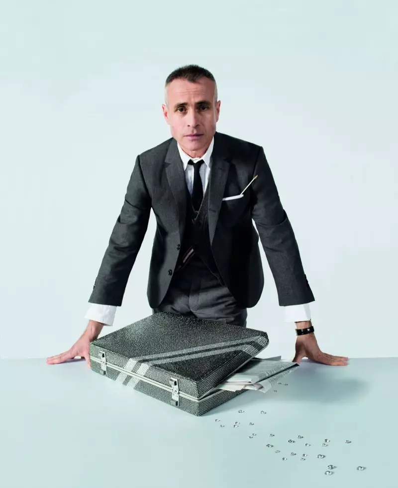 Thom Browne ist der Star der Herbstkampagne 2016 von Swarovski