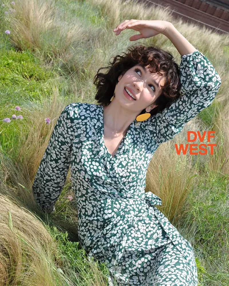 Ines Lopez står i front for DVF Wests sommer 2018-kampagne