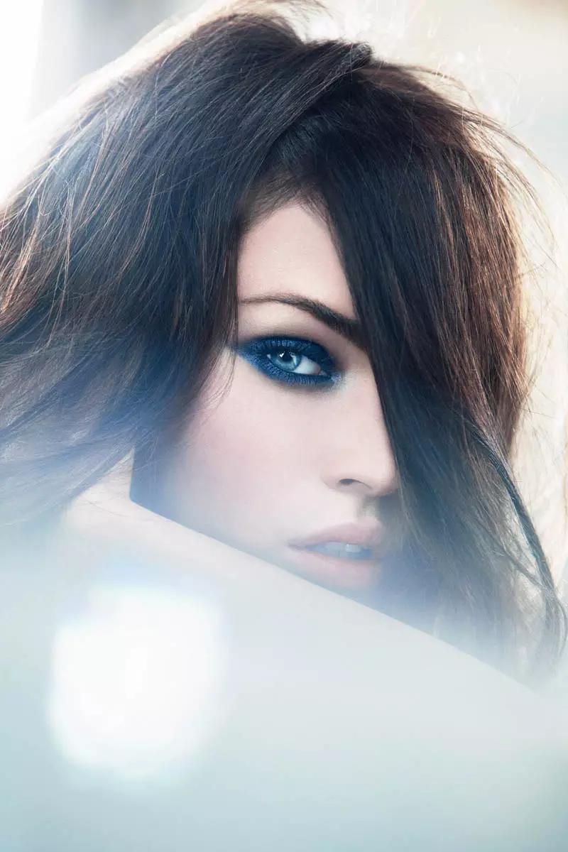 Megan Fox už Giorgio Armani vasaros 2011 grožio kampaniją