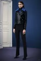 Versace 2015 оны намрын өмнөх цуглуулгад зориулсан графиктай боллоо