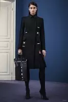 Versace Pre-Fall 2015 kolleksiyasi uchun grafika oldi