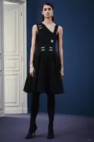 Versace bekommt Grafik für die Pre-Fall 2015 Kollektion