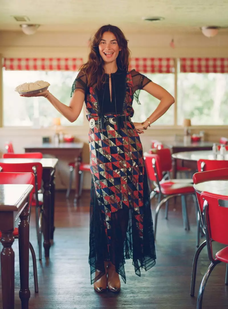 Lily Aldridge pozira u šik Country looku za InStyle