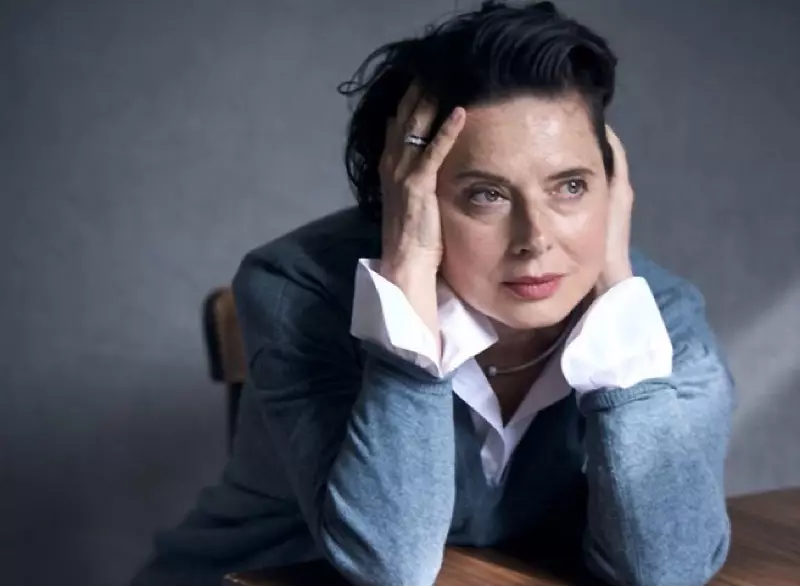 Aktrisa Isabella Rossellini, 65 yosh, Lancome uchun