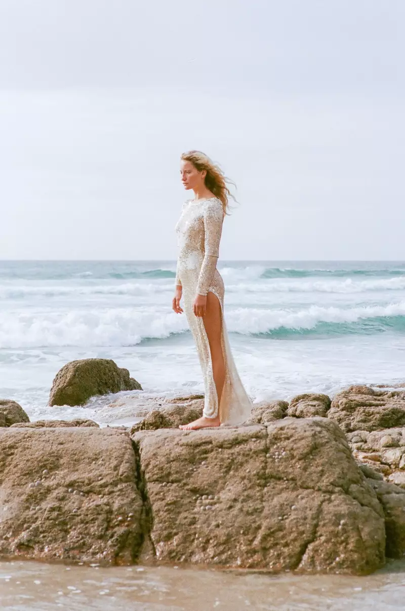 Jenna Rhidavies modelira stil spreman za plažu za časopis Phoenix