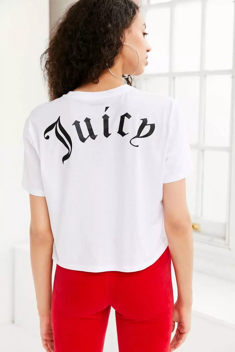 Juicy Couture x የከተማ ልብስ ልብስ ሎጎ ቲ