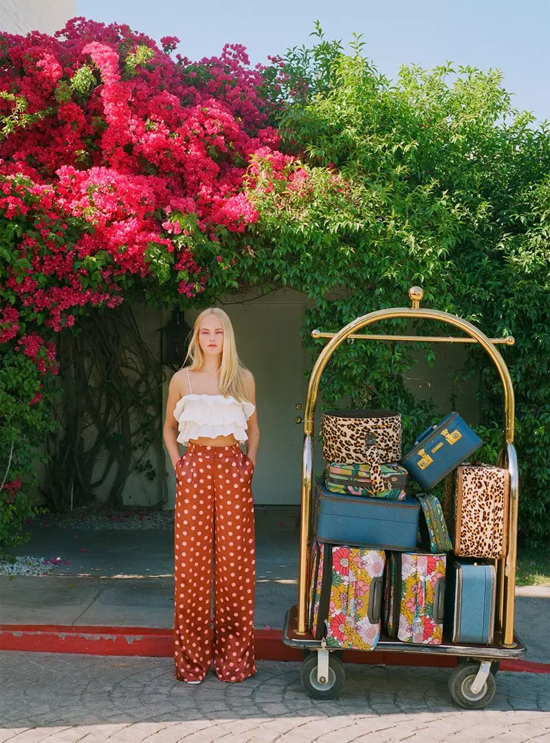 Jean Campbell dans le lookbook printemps-été 2019 de Zara Getting Ready