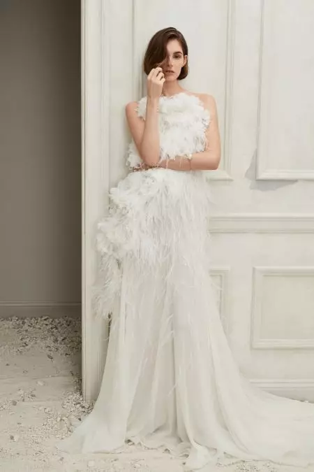 Tá Bailiúchán Fall 2019 Oscar de la Renta Bridal Tumtha in Eabhair