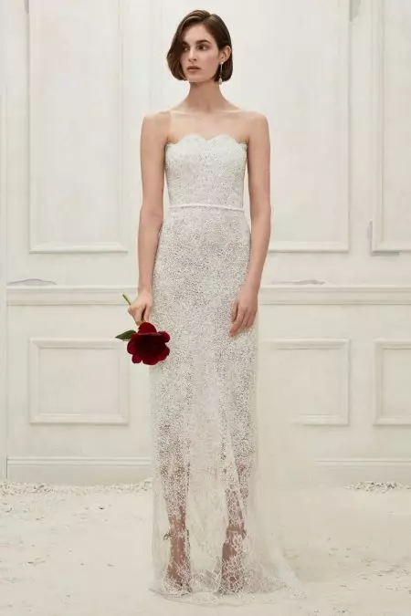 La colección Otoño 2019 de Oscar de la Renta Bridal se sumerge en marfil