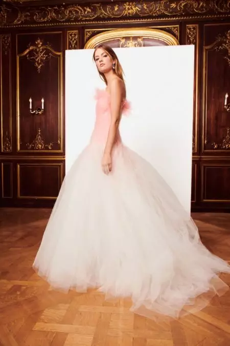 Gli abiti da sposa autunno 2018 di Oscar de la Renta sono oltre i sogni