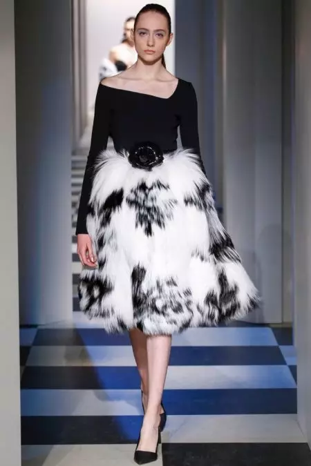 Kim ndi Garcia Apanga Oscar de la Renta Koyamba ndi Fall 2017 Show