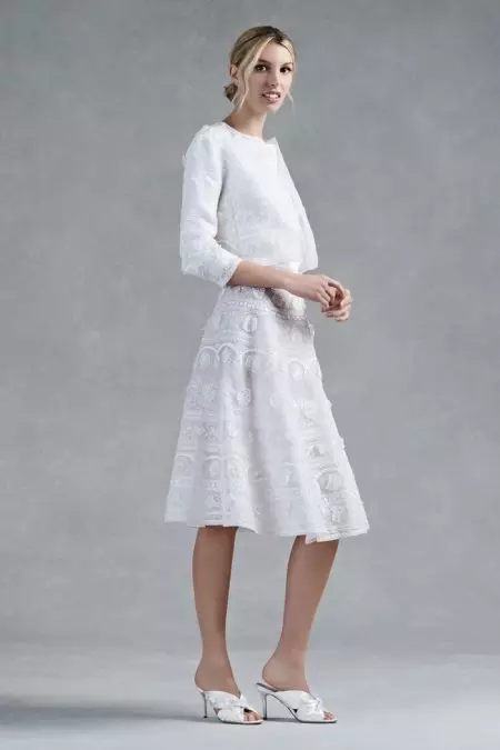 Oscar de la Renta lub caij nplooj zeeg 2017 Bridal Dresses yog tsim rau tus ntxhais huabtais