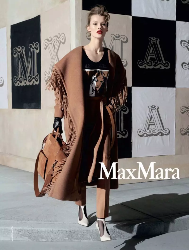 Bida si Kris Grikaite sa Max Mara fall-winter 2018 campaign