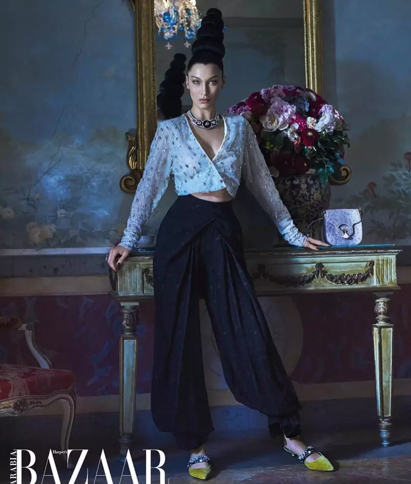 Bella Hadid dia naneho ny hambom-po madio ho an'ny Harper's Bazaar Arabia