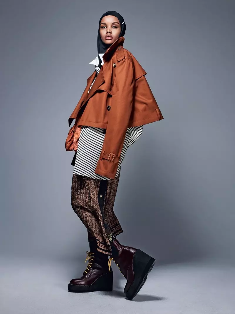 Хилама Аден Loewe курткасын, көйнөгүн жана юбкасын Сакай өтүктөрүн кийген