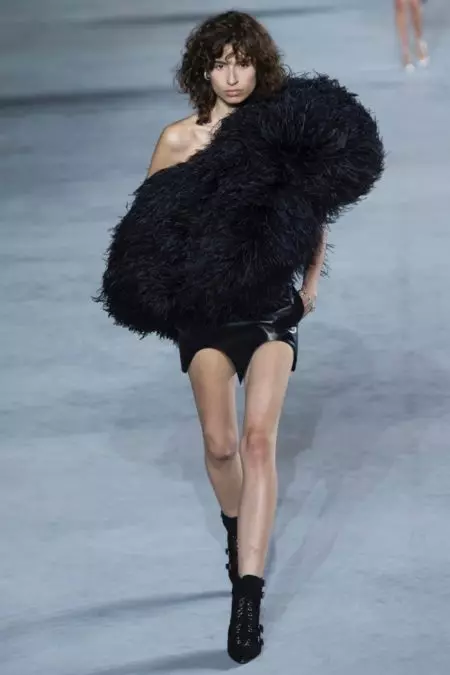 Saint Laurent 2018-ci ilin Baharı üçün Ev Kodlarına hörmət edir