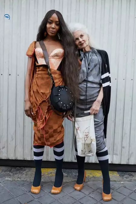 Naomi Campbell ເອົາຈຸດເດັ່ນໃນແຄມເປນ Vivienne Westwood Spring 2020